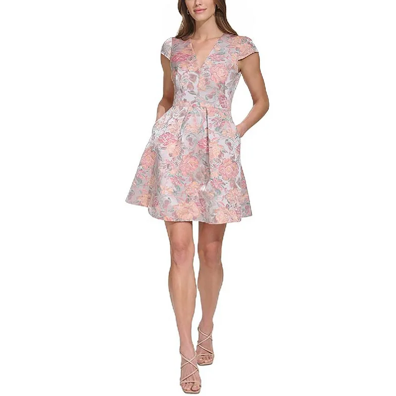 Sale On Clothing Vince Camuto Womens Floral Print  Fit & Flare Dress