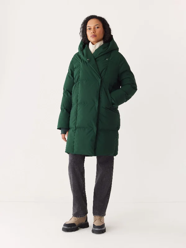 Exclusive Women's Fashion Collection The Hygge Puffer Coat in Forest Green