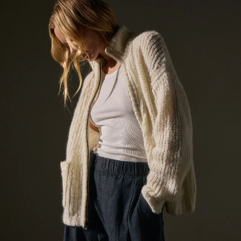 Women's Seasonal Wardrobe Clothing Cloud Knit Cardigan - Snow