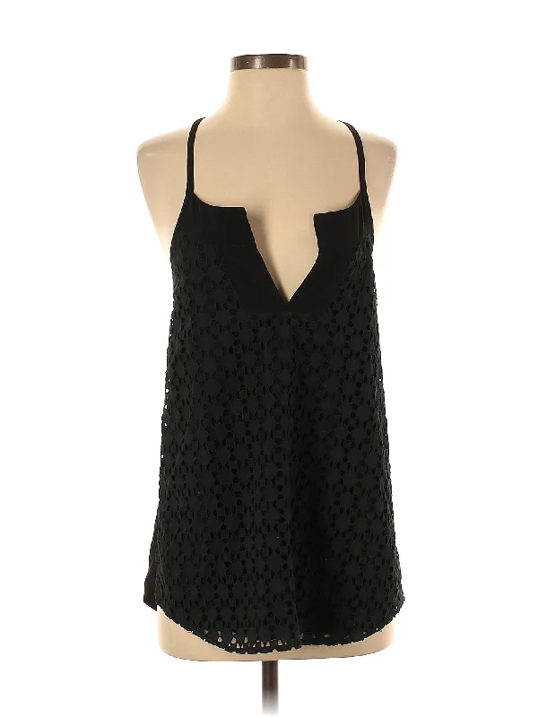 Women's Online Clothing Boutique Sleeveless Blouse