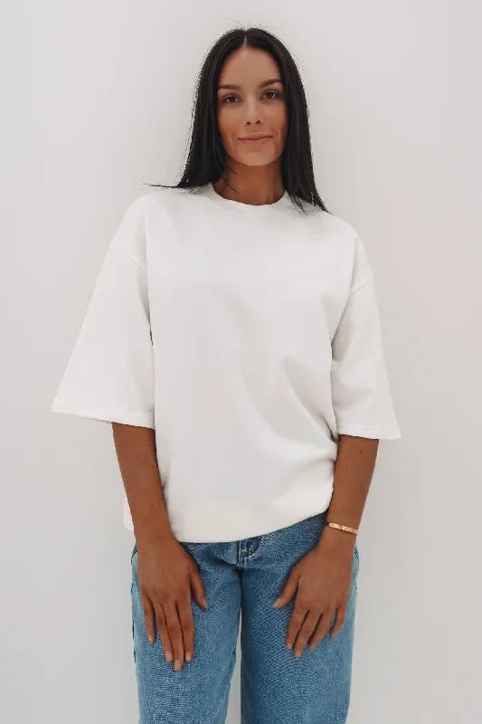 Best Online Boutiques For Women Nara Fleece Tee Vintage White