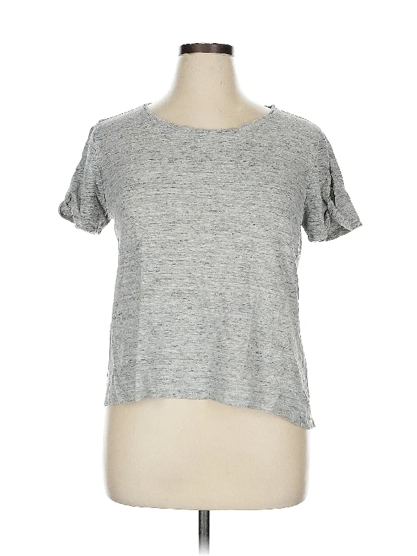 Trendy Boutique Online Short Sleeve T Shirt