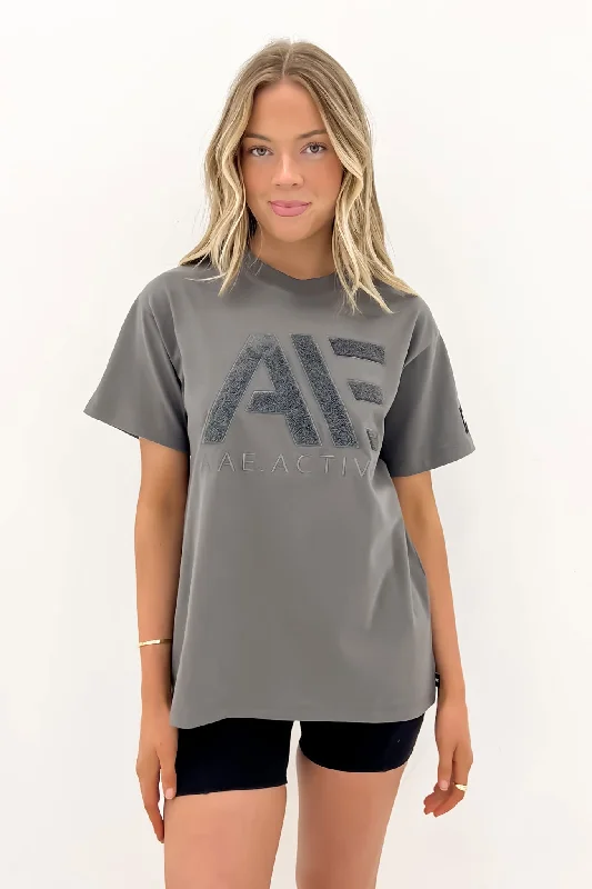 Trendy Casual Outfits Base Active Tee Charcoal