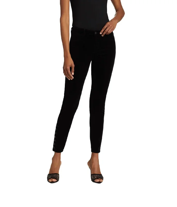 Trendy Online Boutiques Piper Velvet Jeans In Noir